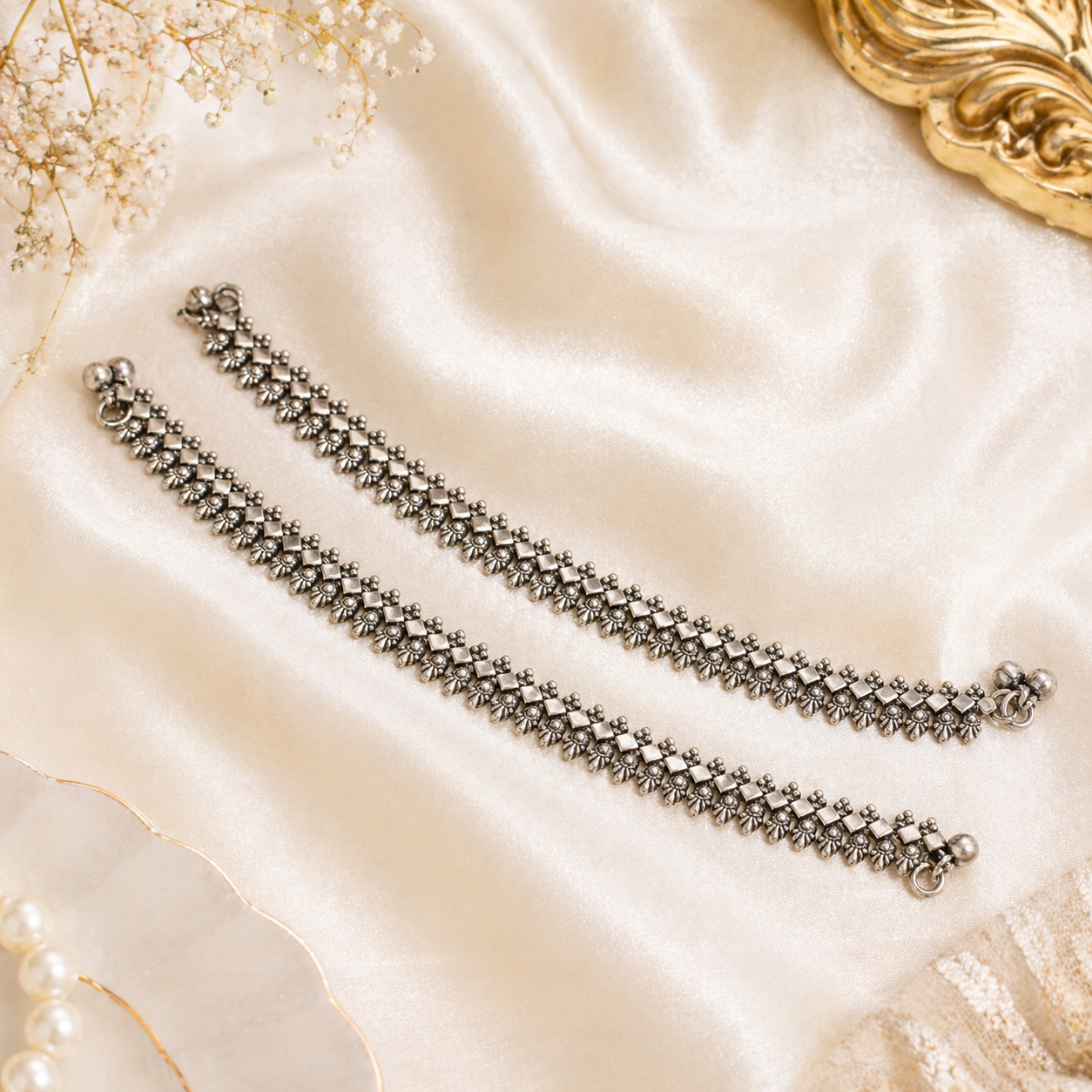Padmika Floral Anklet