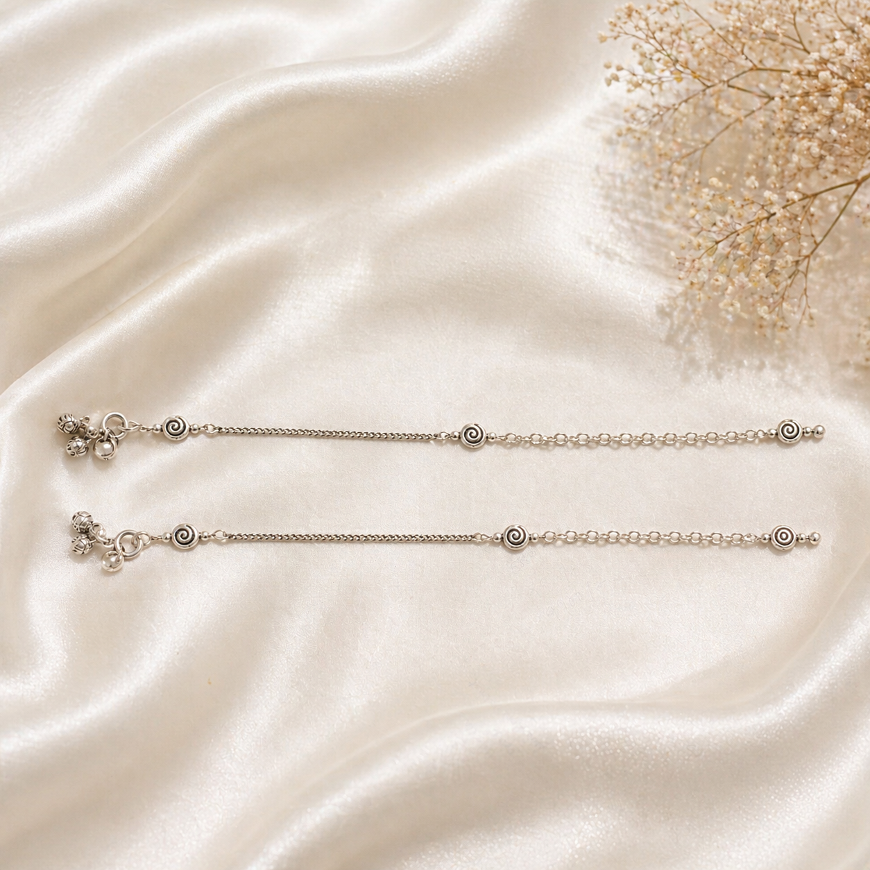 Vamika Spiral Charm Anklet