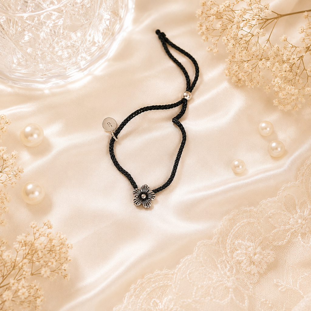 Daisy Charm Thread Anklet