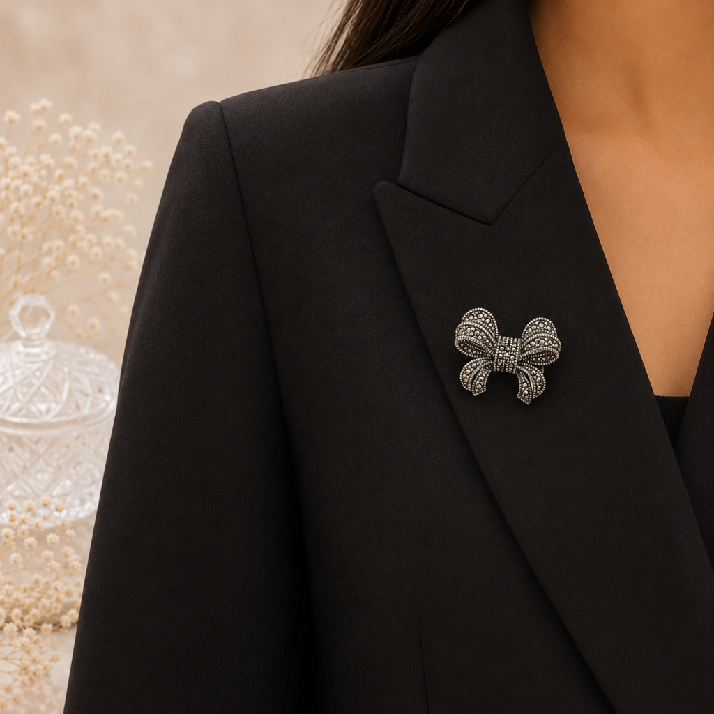 Vintage Charm Bow Brooch