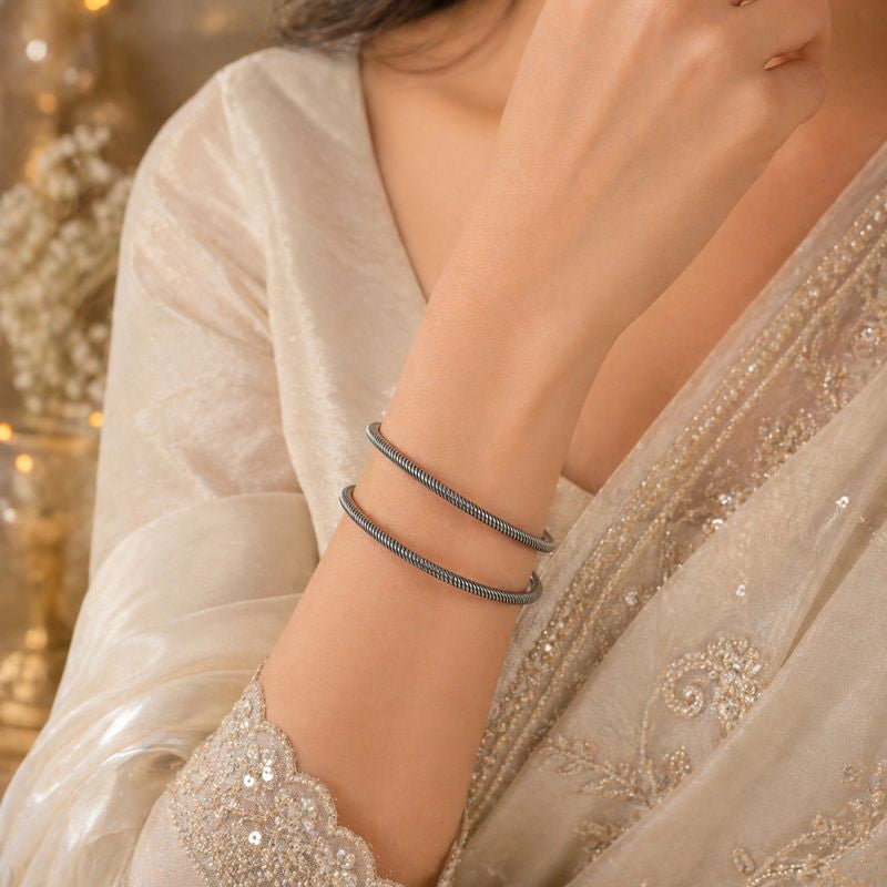 Aarohi Twisted Silver Bangles