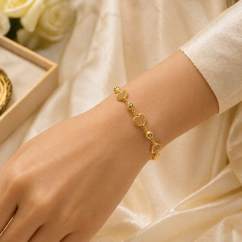 Suhana Heart Bracelet