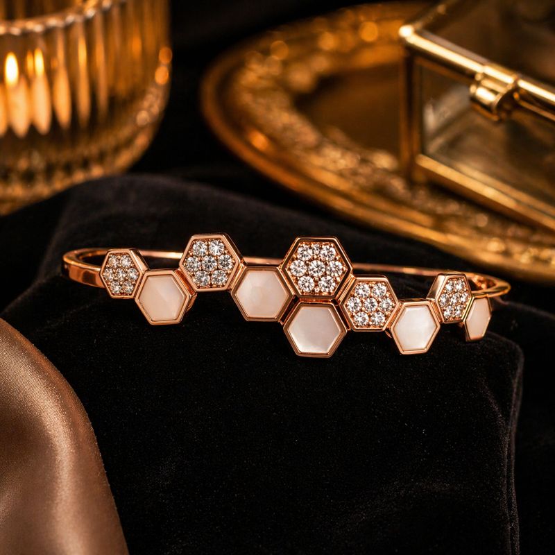 Vanya Hexa Grace Bracelet