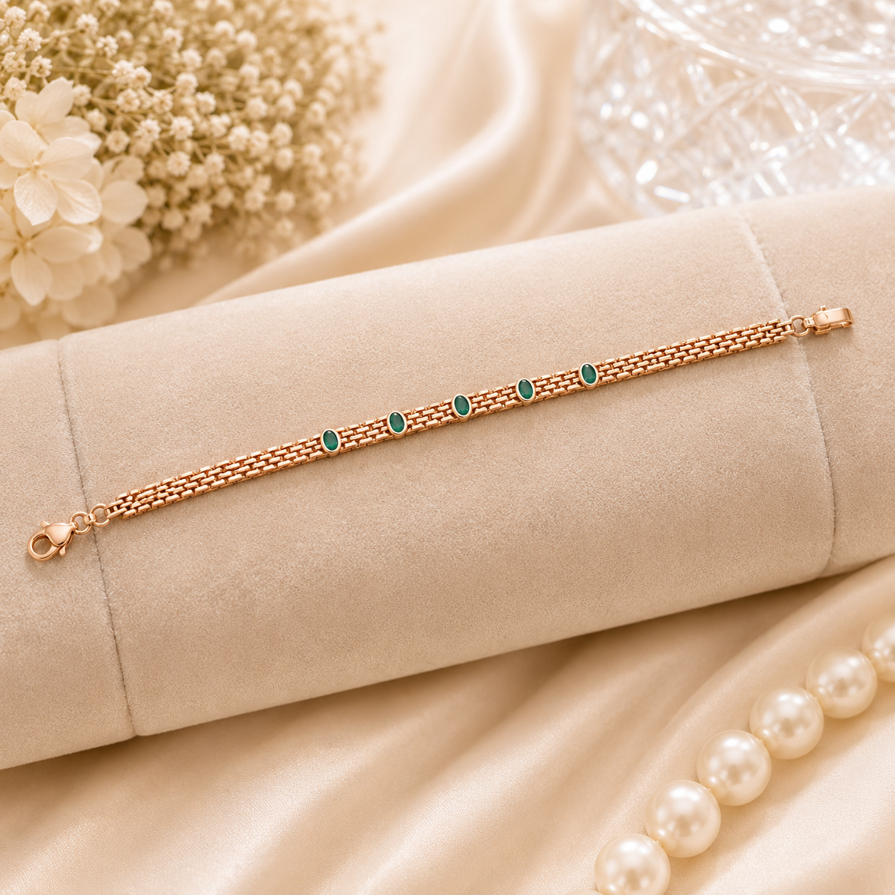 Avira Emerald Grace Bracelet