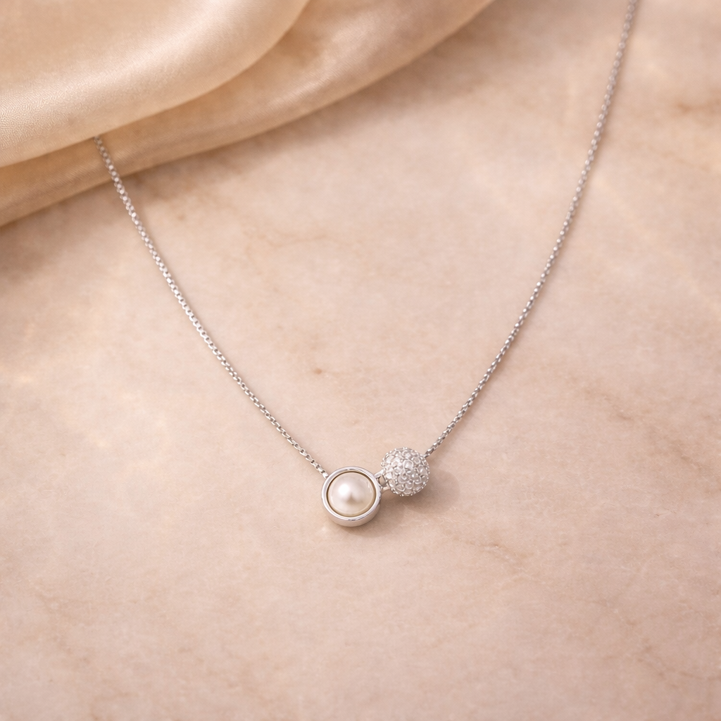 Luna Shell Silver Pendant Chain