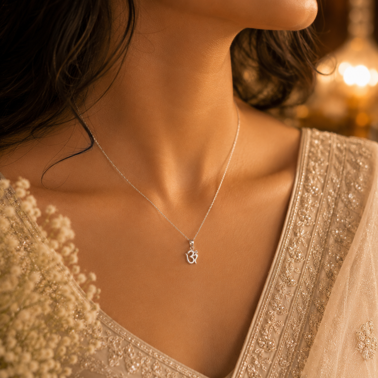 Omira Divine Pendant