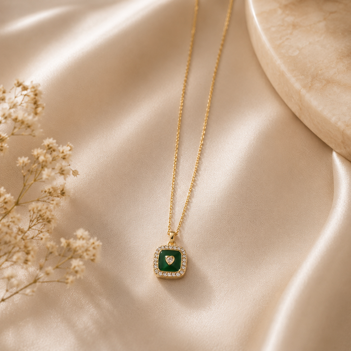 Monty Emerald Heart Chain