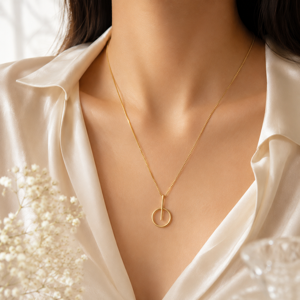 Eterna Circle Necklace