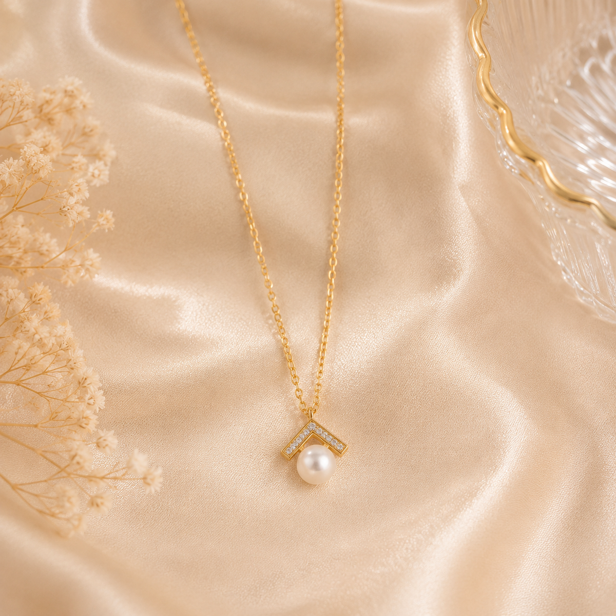 Vaanya Pearl Pendant