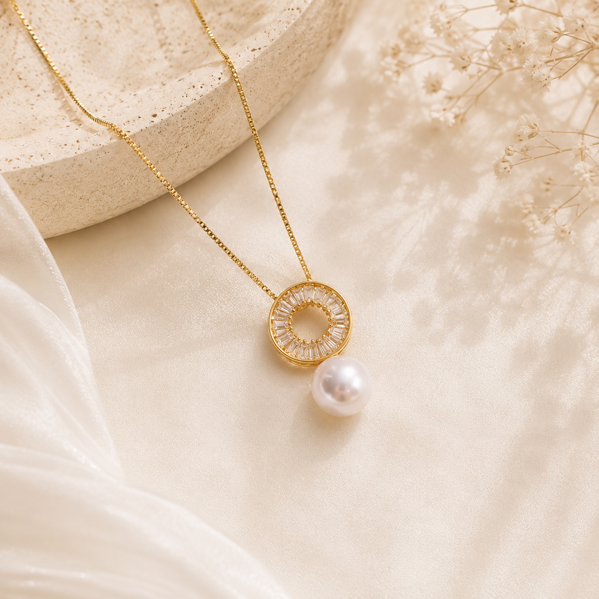 Aarunya Pearl Halo Pendant