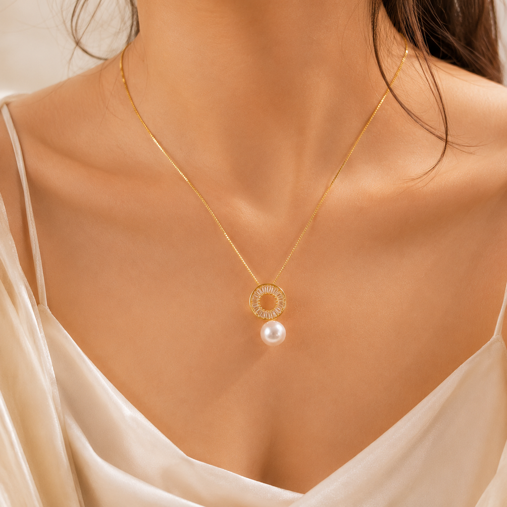 Aarunya Pearl Halo Pendant