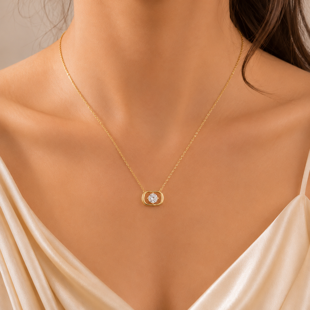 Aarunya Solitaire Pendant