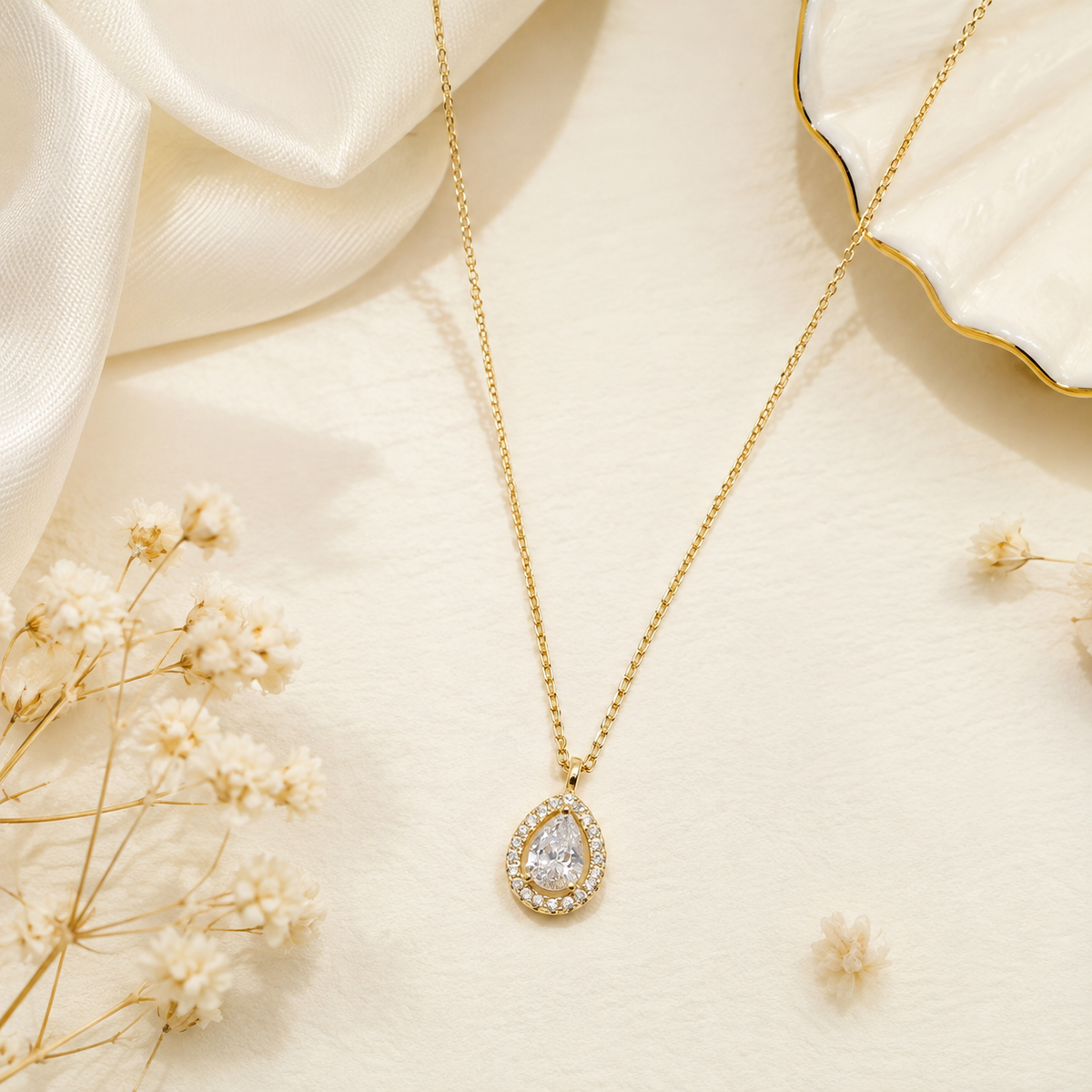 Aaradhya Teardrop Pendant