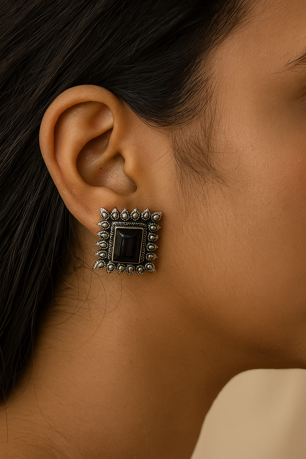 Vintage Black Stone Stud