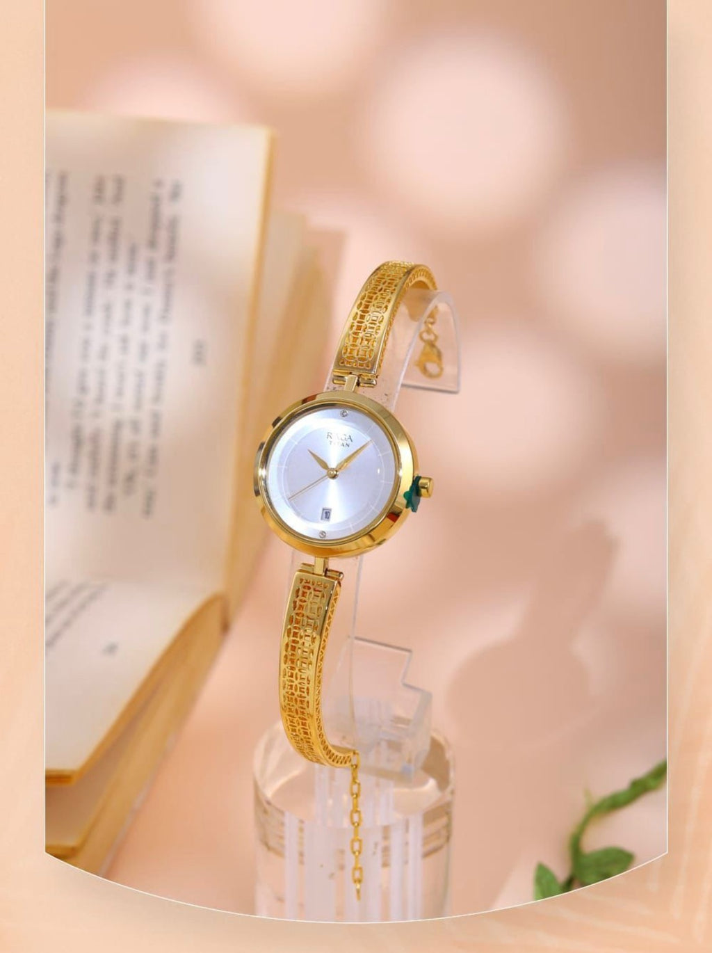 Aarini Gold Watch