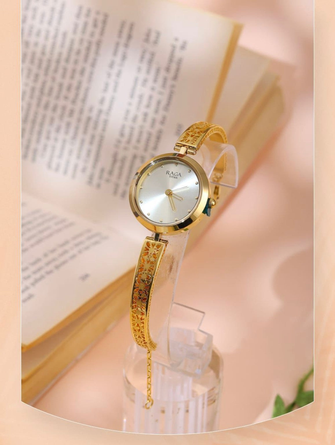 Anvika Floral Watch