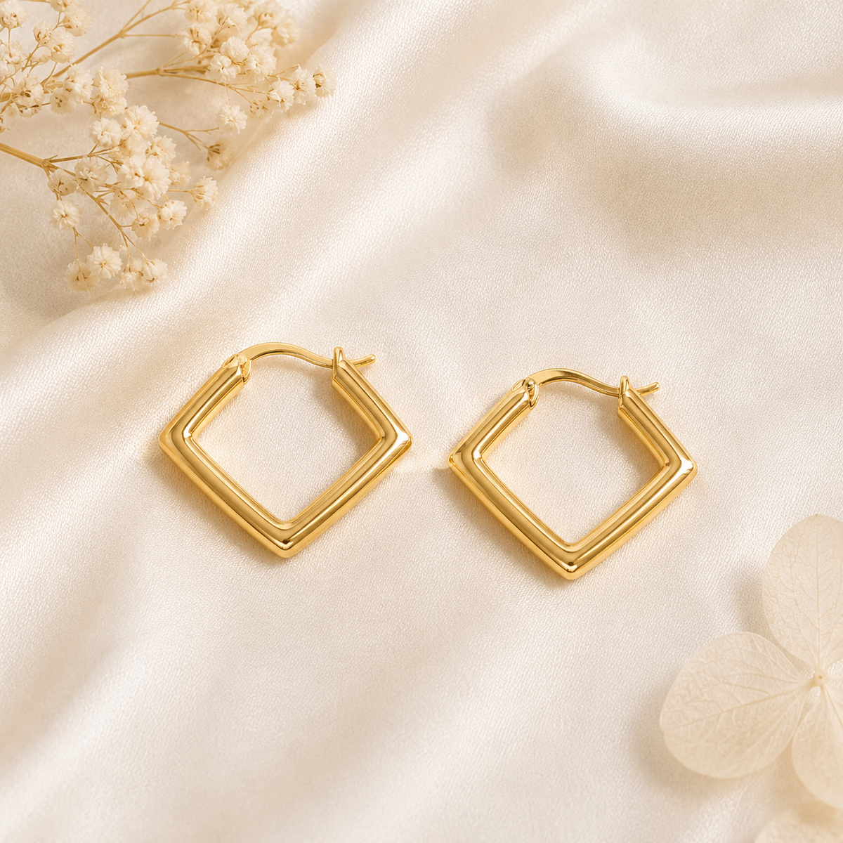 Chaturasra Hoops
