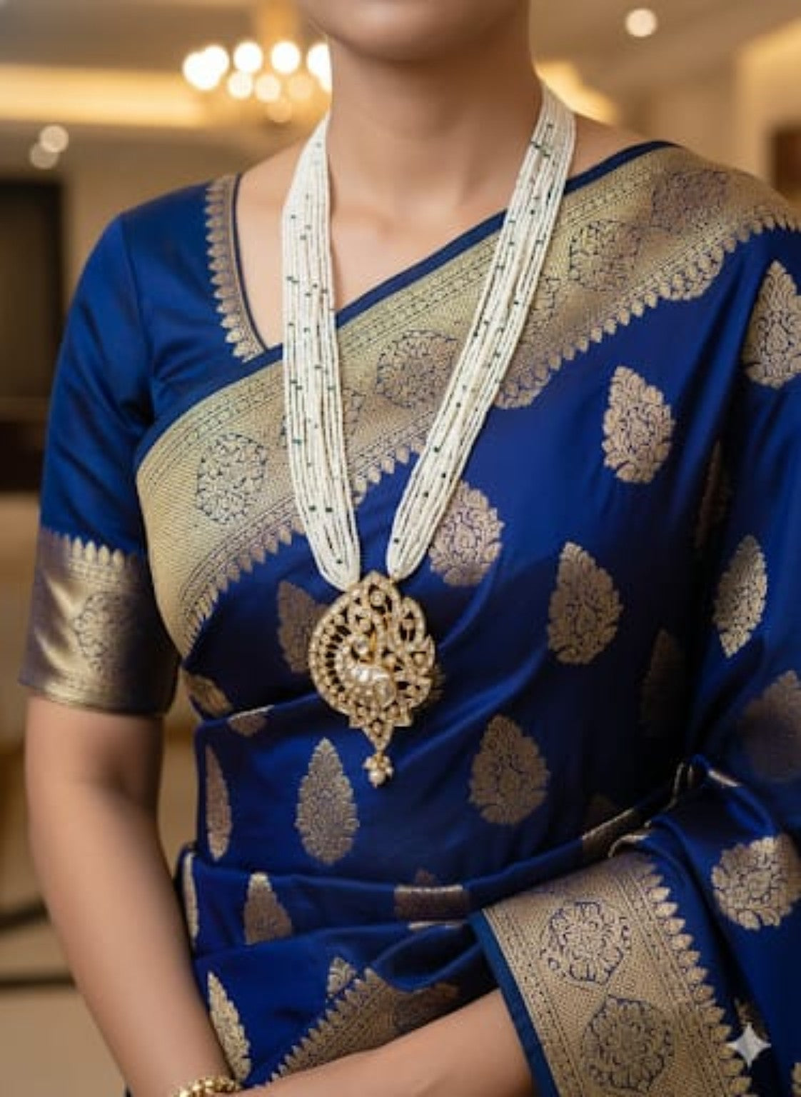 Neelam Noor Pearl Kundan Haram