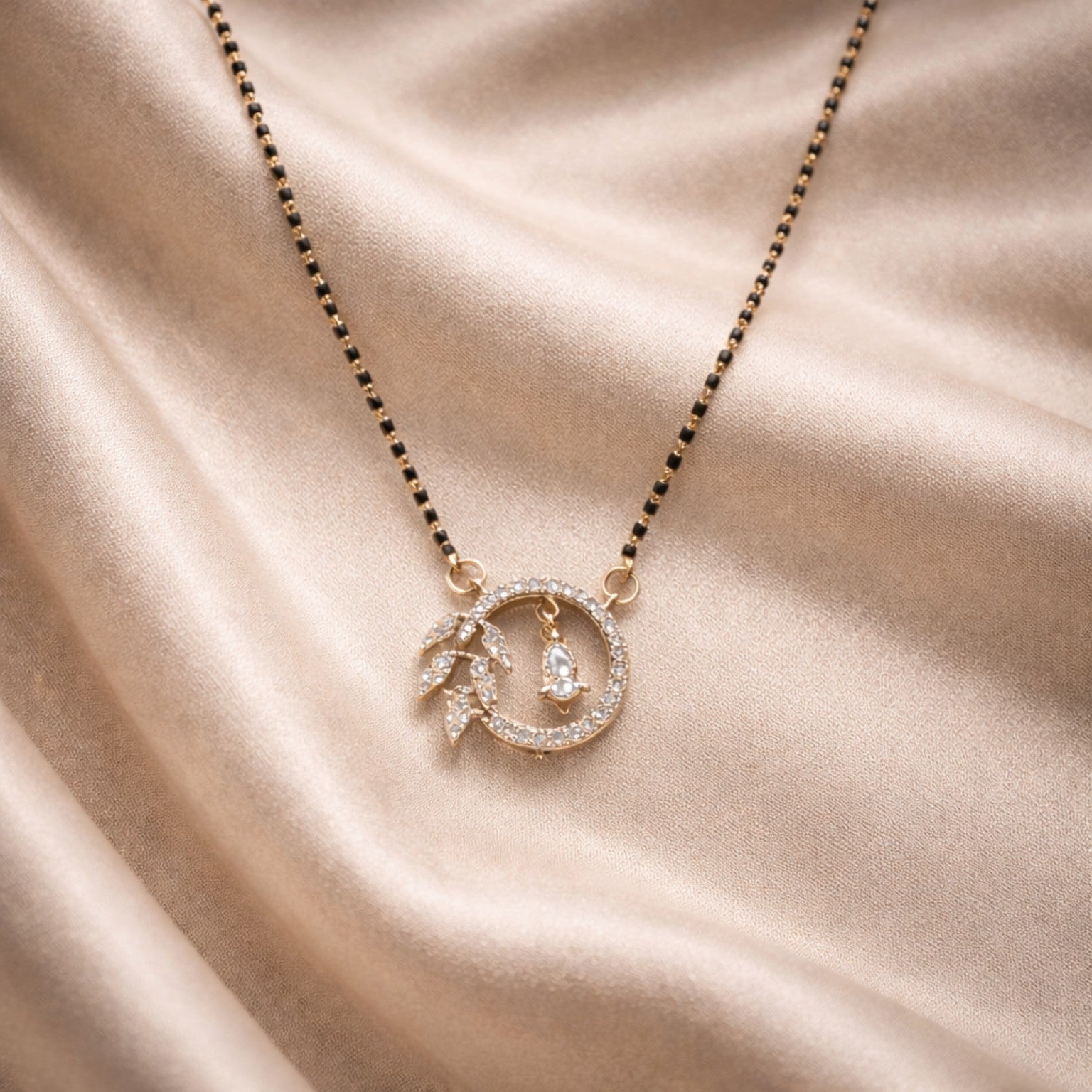Moonleaf Mangalsutra Pendant
