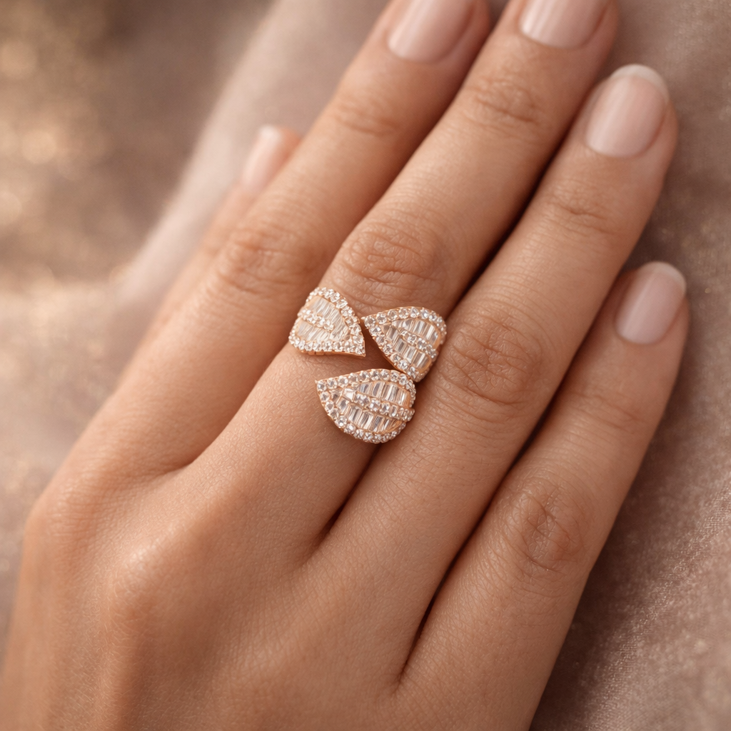 Roselle Leaf Trio Ring