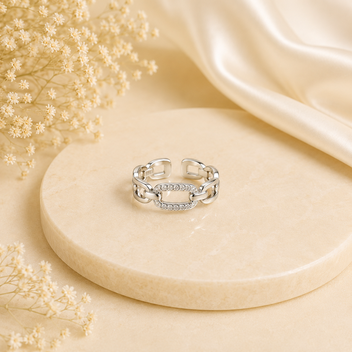 Advika Link Adjustable Ring