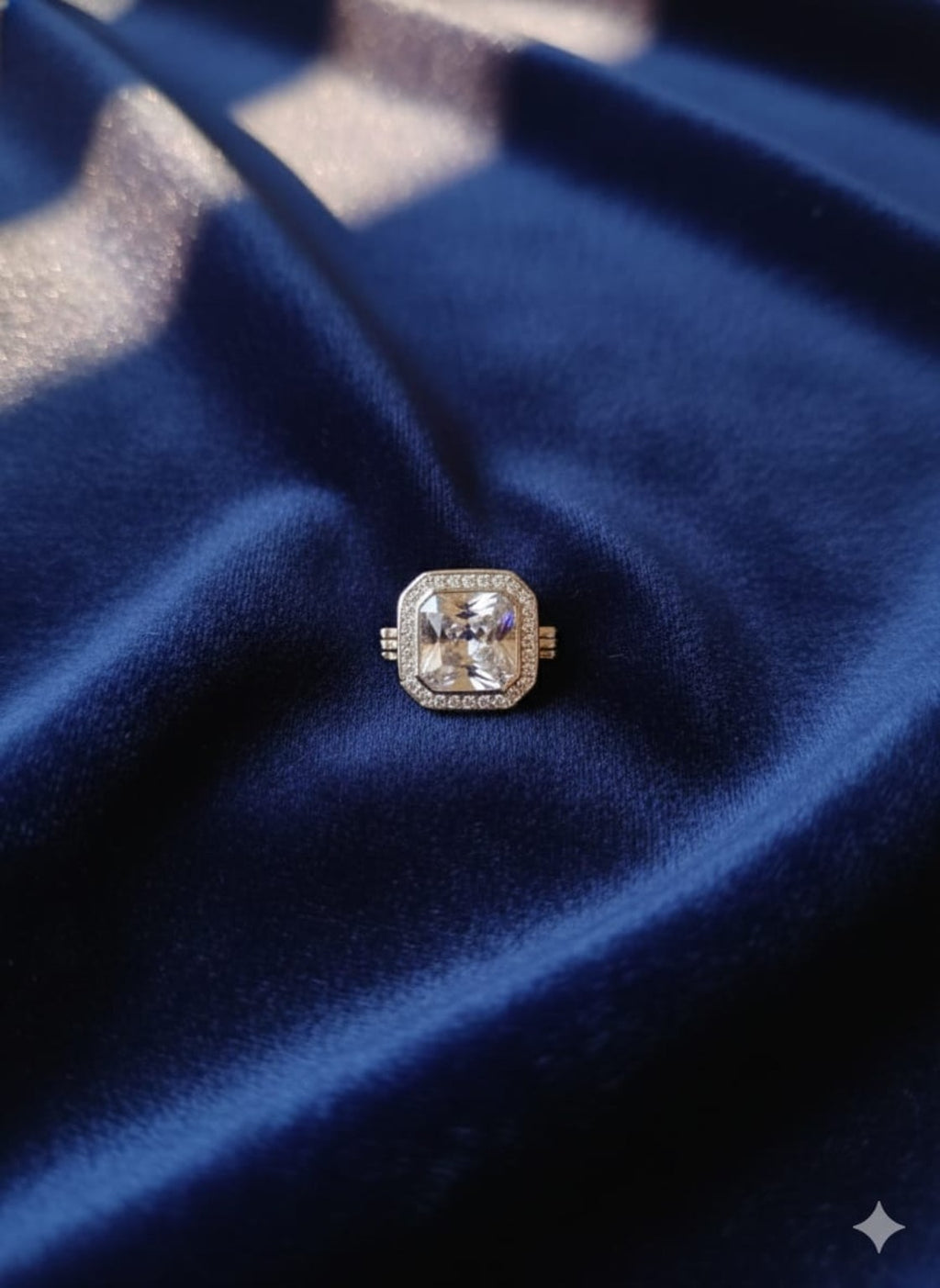 Royale Square Crystal Shirt Button