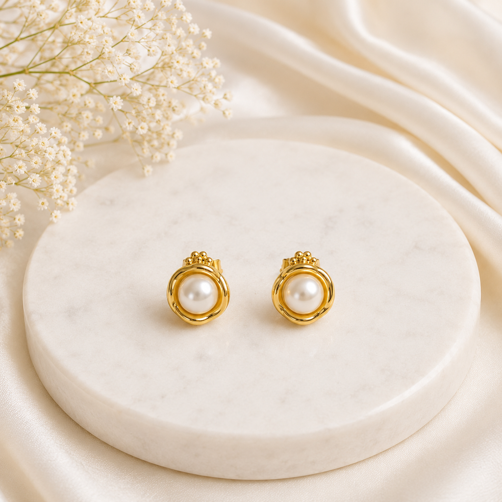 Mrinal Pearl Studs