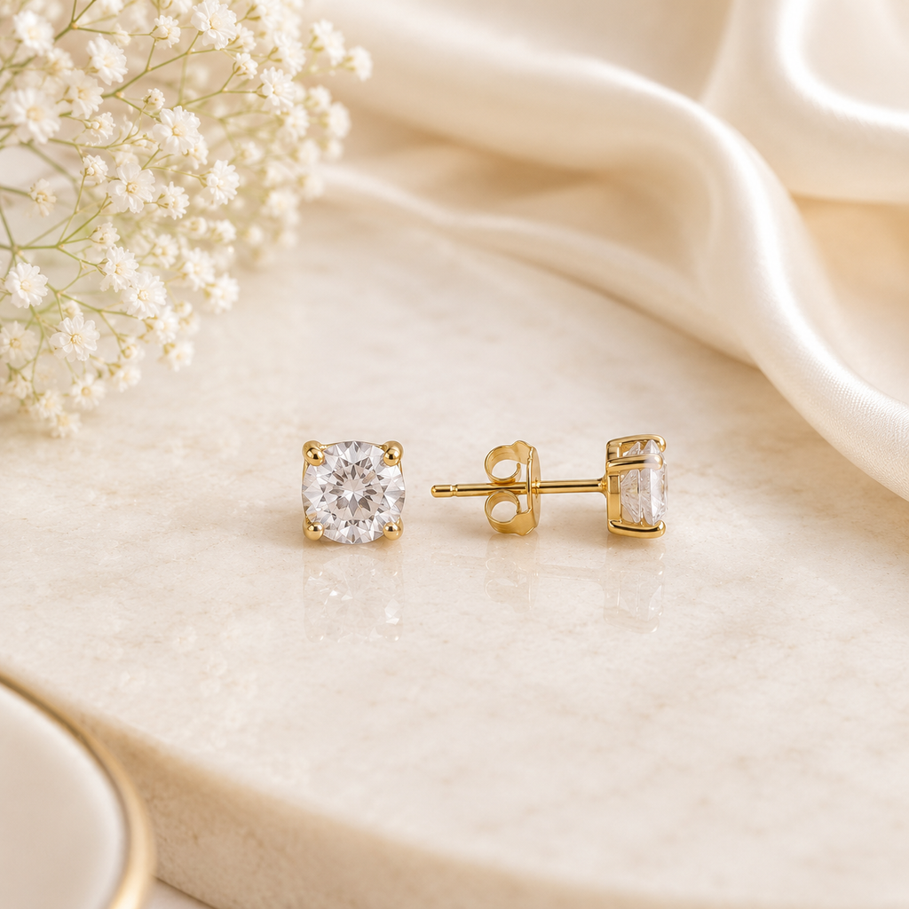 Vyoma Solitaire Studs