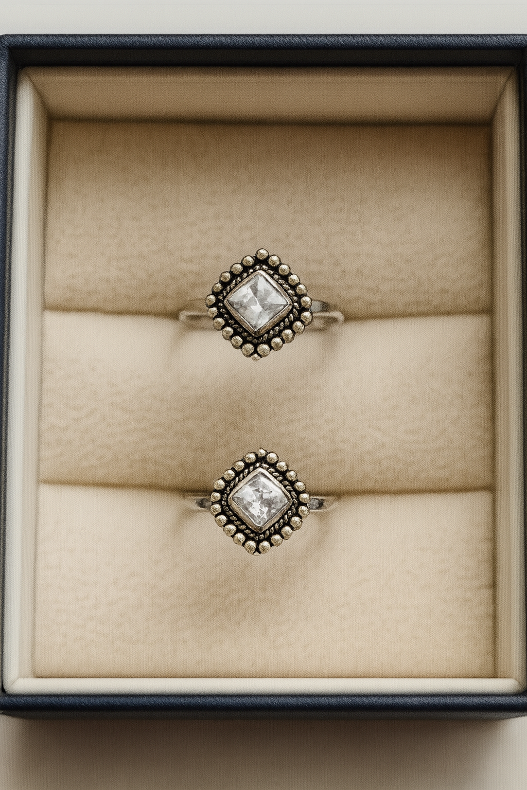 Vintage Square Bloom Toe Ring