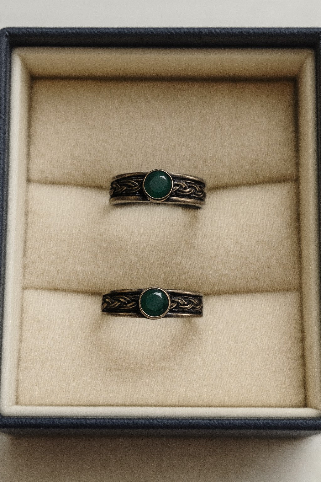 Emerald Weave Toe Ring