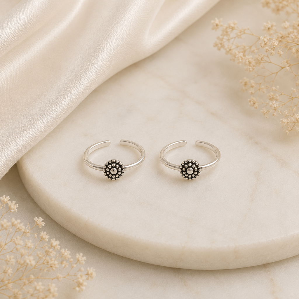 Pranita Bloom Toe Rings