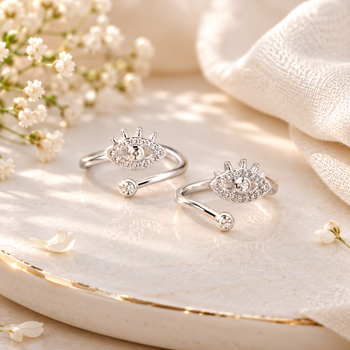 Tranquil Eye Silver Toe Ring