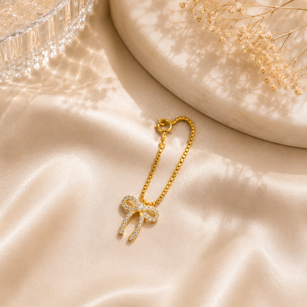 Aurelia Bow Watch Charm